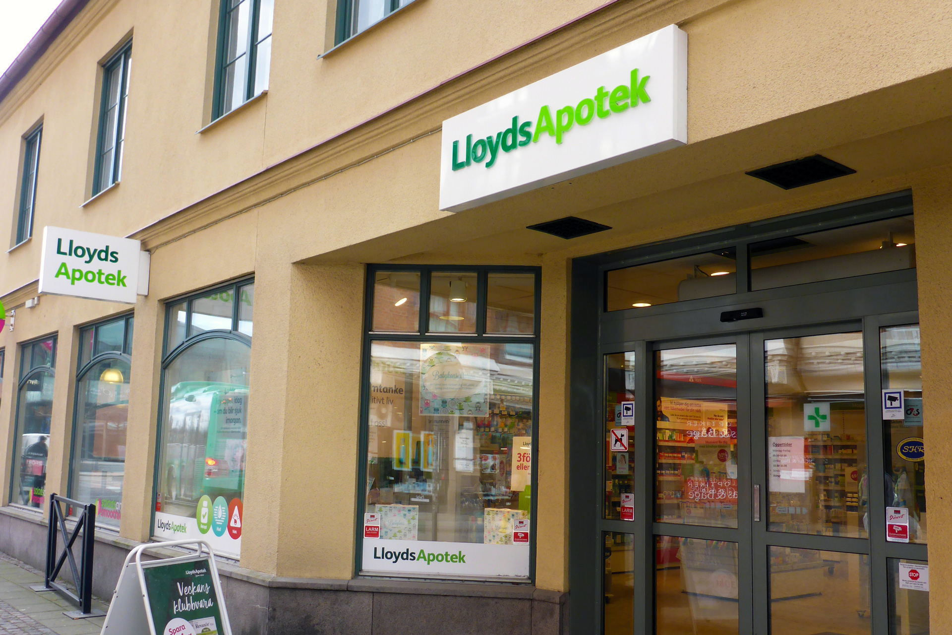 Lloyds apotek köpt av europeisk apoteksjätte
