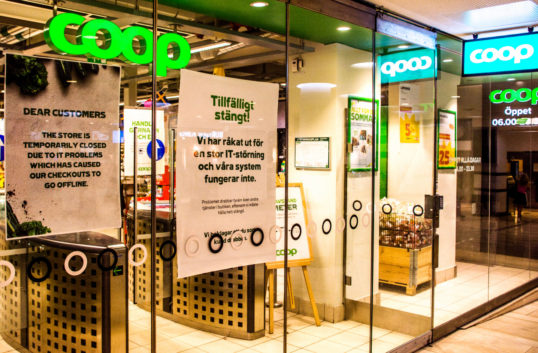 Kräver 598 miljoner kr för Coop-attacken