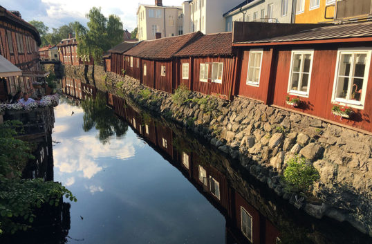 Bank på orten viktigt för företag och andra