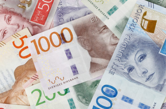 Tar emot kontanter och tänker fortsätta