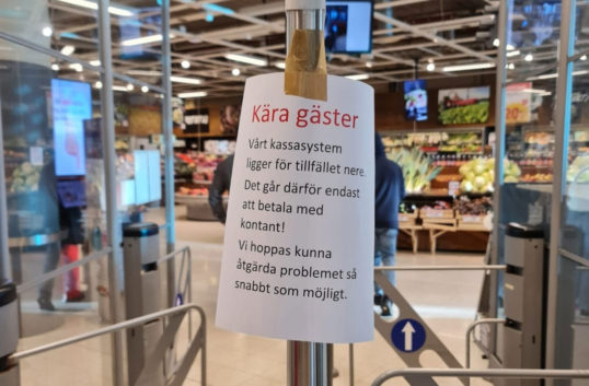 ”Visar att kontanter måste finnas kvar”
