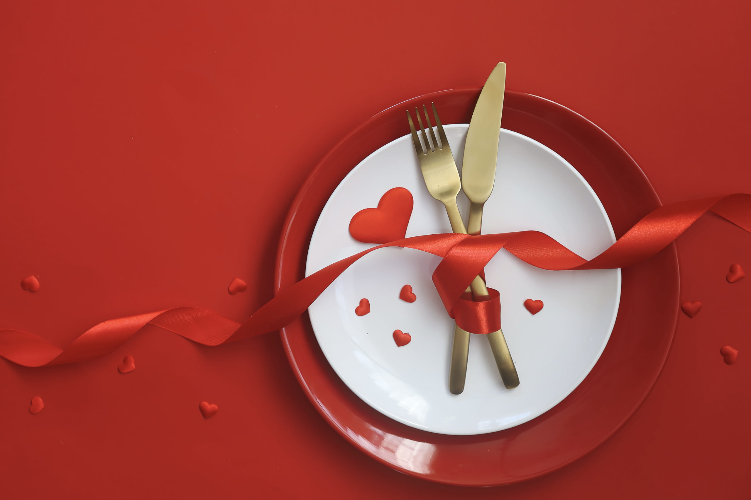 Nej, någon särskilt romantisk mat lagar vi inte ens när det är Alla hjärtans dag. Inför 14 februari har appen Readly undersökt vilka recept vi söker.