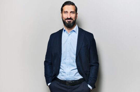 Shoan Etemadi från Hemköp tar plats i KRAV:s styrelse 2024