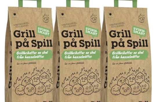 Svinnsmarta grillbriketter från Willys – Grill på Spill, tillverkade av hasselnötskal och märkta med Bra Miljöval